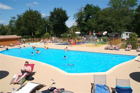 CAMPING LES OURMES (Hourtin, Frankrijk)