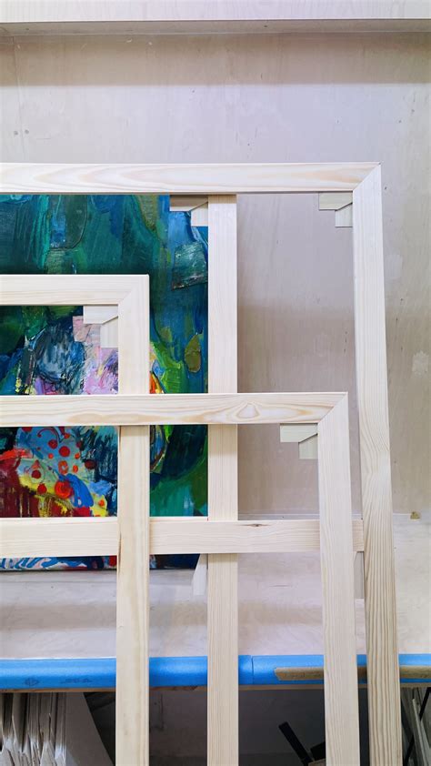 Canvas Stretching, London - SE1 Picture Frames - muktibox.com