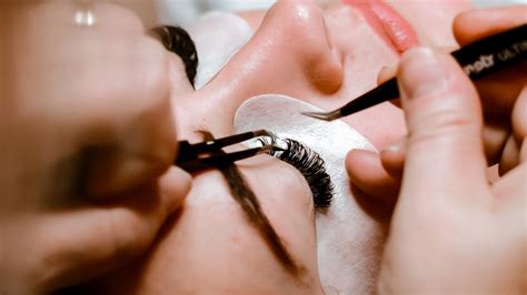 cara melepas eyelash sendiri - elchoricharrua.com