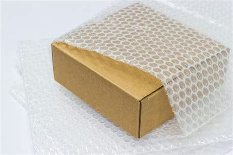 Cara Packing Barang Dengan Bubble Wrap - Lionel Express - raincitystudios.com