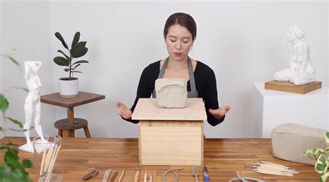 Cast a simple sculpture - Art UK - muktibox.com