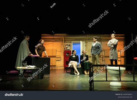 Category:British male stage actors - muktibox.com