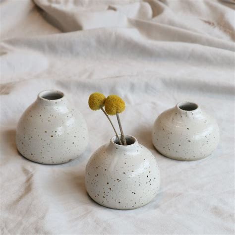 Ceramic Bud Vase - Etsy - muktibox.com