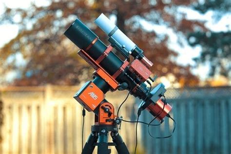 Choosing the Right Tripod for Your Telescope - James Webb Discovery - wintechmobiles.com