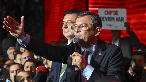 CHP Genel Başkanı Özgür Özel: Partinin oyundan ileride, halkın gönlünde olan başkanlarımızı tekrar aday yapacağız