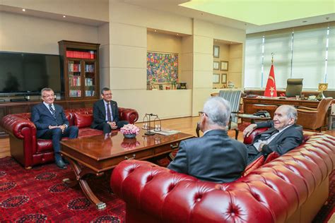 CHP Lideri Özgür Özel, Altan Öymen ve Murat Karayalçın ile bir araya geldi