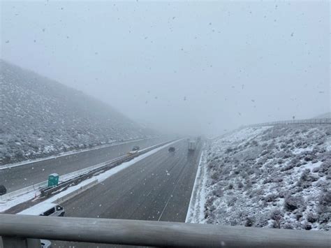 CHP ends escorting traffic through I-5, Grapevine after brief snowfall