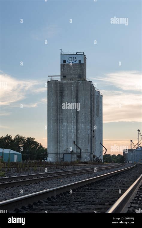 CHS, Grain Elevators, 13 9th Ave Se