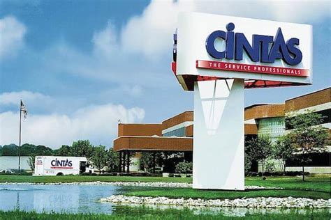 CINTAS CORPORATION - 11 Photos & 84 Reviews - Yelp