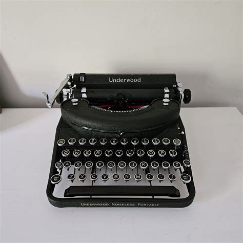 Classic Typewriter Co. - muktibox.com