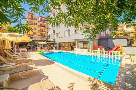 CLEOPATRA ICARIA APART HOTEL.