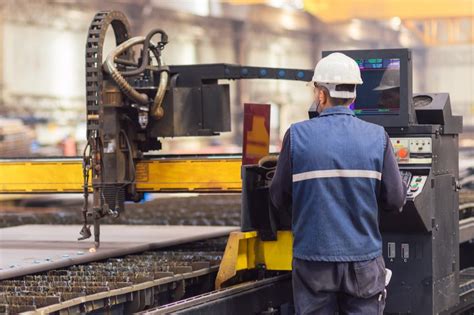 CNC FREZE OPERATÖRÜ.