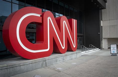 CNN chief apologizes to employees for distracting from work