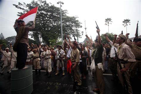 COMMEMORATING THE GENERAL OFFENSIVE OF … - wintechmobiles.com