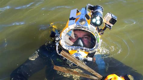 Commercial Diver - Divers Institute of Technology - raincitystudios.com