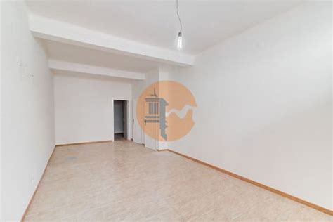 Commercial property in Vila Real, Vila Real - Kyero - muktibox.com