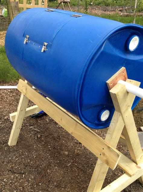 Composting: How to Make Compost using Tumblers & Bins - raincitystudios.com