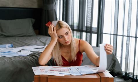 Consumer sentiment & behavior trends in 2025 - coolestguyplanet.net