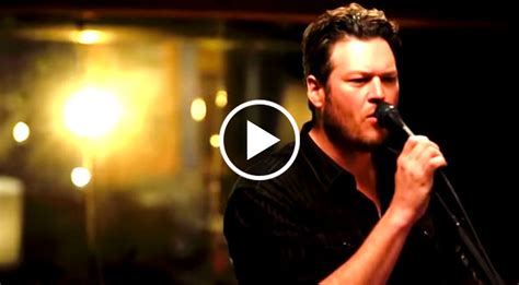 COUNTRY ON THE RADIO Acordes - Blake Shelton LosAcordes.com