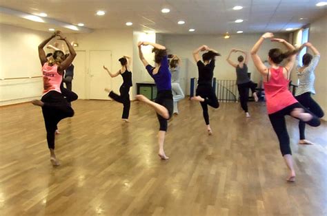 Cours de danse Modern Jazz - Paris 11 - Tous niveaux - muktibox.com