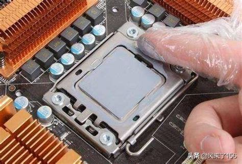 CPU开机不久温度就达到56度，正常吗？怎么降温？