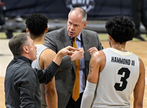 CSU Rams debut in AP men’s basketball top 25 ahead of battle against CU Buffs