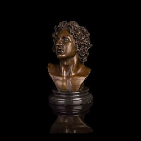 CUSTOM BUST SCULPTURE – Star Statues