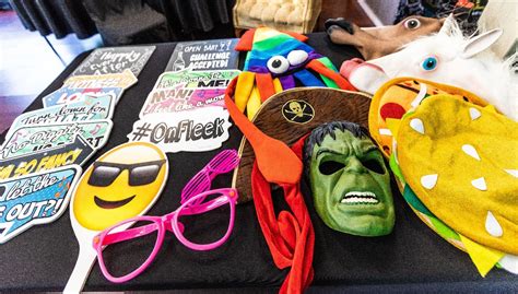 Custom Props - WhiteClouds - muktibox.com