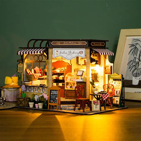 CuteBee - Premium DIY Book Nook Kits & Miniatures - muktibox.com