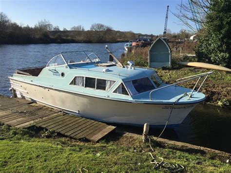 Cabin-cruiser for Sale Gumtree