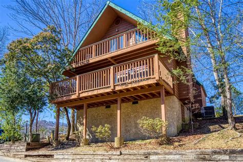 Cabins and Chalets in Blackberry Ridge- Pigeon Forge