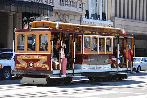 Cable-car accident in San Francisco sends 6 to hospital
