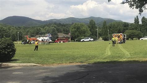 Cades cove accident today. Nov 10, 2020 · CADES COVE, Tenn. (WATE) — Crews with the Great Smoky Mountains National Park started a control burn operation at Cades Cove Monday morning. Nearly 690 acres in Cades Cove will be burned off … 