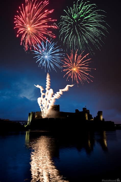 Caerphilly Castle Free Firework Display 7pm start