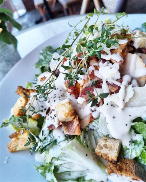 Caesarsallad  tillsammans  ett twist!