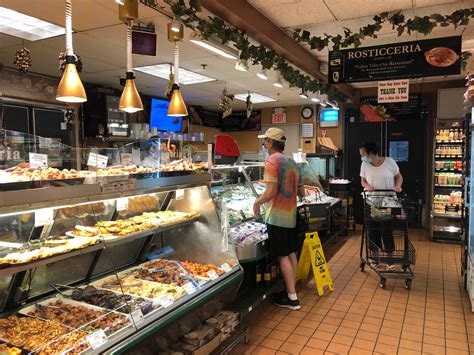  Bakery. Cafasso’s Fairway Market was founded by Umberto