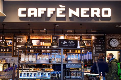Caffe nero. Although Starbucks has a greater variety of drinks, food, and better loyalty rewards than Caffé Nero, the general consensus is that in terms of the quality of coffee, … 