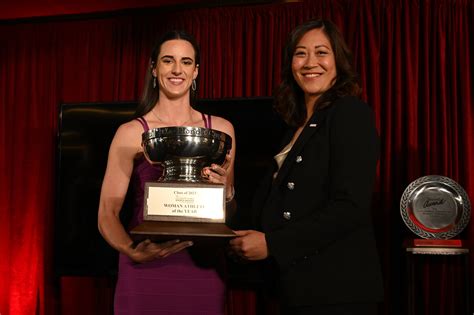 Caitlin Clark wins Collegiate Women’s Athlete of the Year