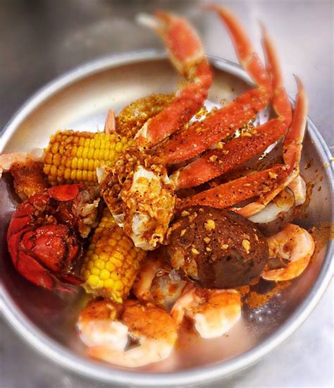 Cajun crab hut. Cajun Crab Seafood understands that the perfect meal starts with the perfect ingredients which is why our seafood is fresh and sustainable. We set high standards and are involved in each step of the process of ensuring high quality seafood. You can trust Cajun Crab Seafood to provide you with these high quality ingredients at the best price. 