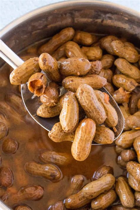 Cajun peanuts. Garlic and Onion Boiled Peanuts. View Recipe. Raw peanuts are boiled with onion wedges and an ample dose of garlic (30 cloves, to be exact) in this fun Southern recipe. "Absolutely LOVE boiled peanuts," raves 5-star reviewer glockgurl. "This recipe is so good and very little effort for all the flavor." 