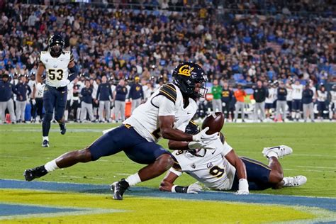 Cal football: Bears are bowl-bound after blasting UCLA 33-7