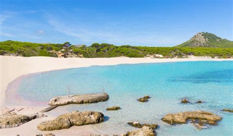 Cala agulla. The Hotel Bella Playa & Spa is a 4-star hotel in Cala Ratjada. Book on the Official Website of the Hotel Bella Playa & Spa. Best price guaranteed. 