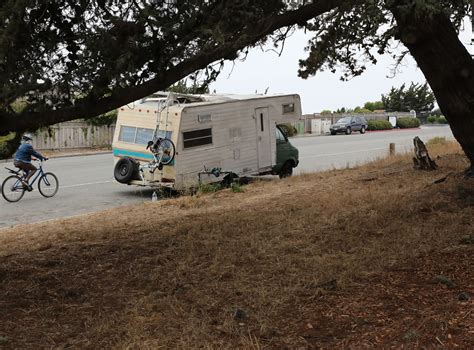 California Coastal Commission backs Santa Cruz overnight large-vehicle parking ban