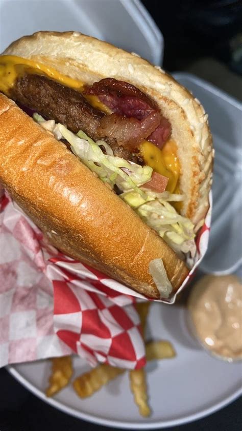 California burger fort wayne. California Burger Indy in Indianapolis, IN. Fresh Never Frozen! Food Quality Is Our Top Priority! Write a Review, Win $500! Help guests by leaving a review of your favorite … 