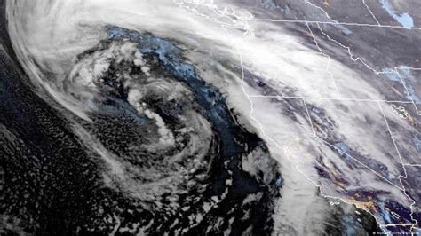 California declares storm state of emergency – DW – 01/05/2024