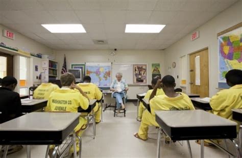 California expands college education for youth in juvenile detention centers