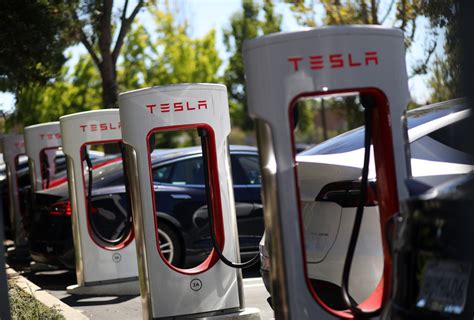 California hits ambitious goal for electric cars two years early