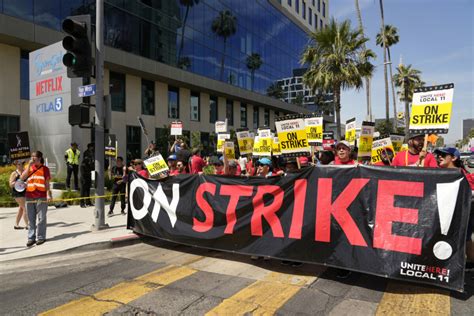 California may pay unemployment to striking workers. But the fund to cover it is already insolvent