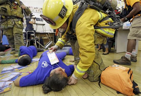 Californians set to 'drop, cover and hold on' in annual ShakeOut quake drill Thursday