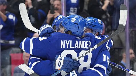 Calle Jarnkrok scores 2nd goal of game in OT, Maple Leafs beat Lightning 6-5